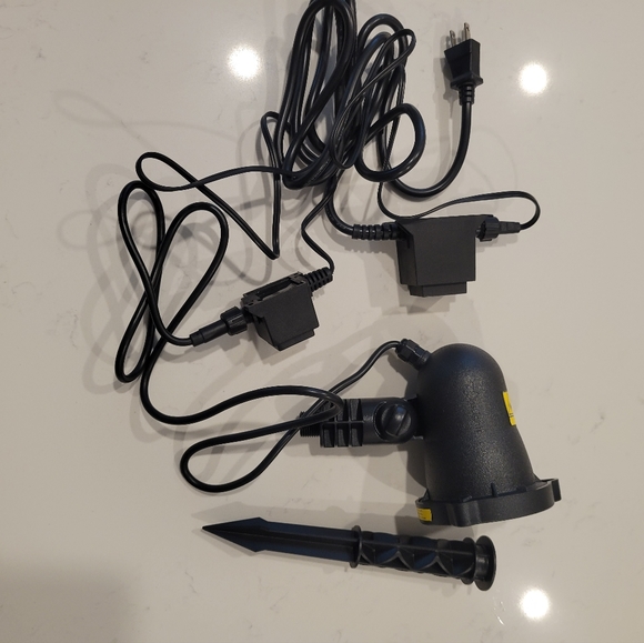 Blisslight Sprightsmart Laser Projector - Picture 3 of 7